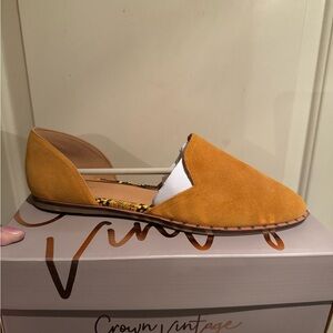 Crown Vintage Women's Mustard Suede Loafers